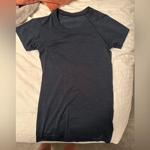 Lulu Lemon swiftly tech short sleeve